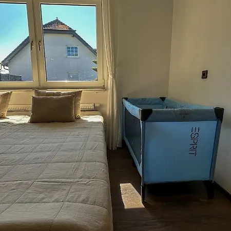 Benedenappartement In Met Uitzicht En Balkon * ווינטרברג