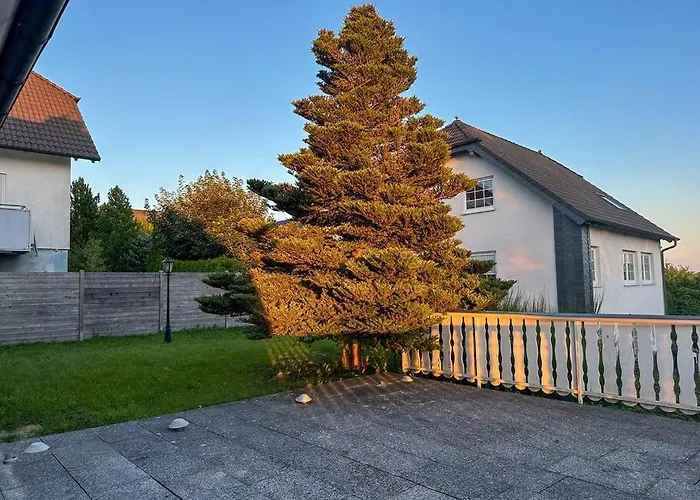 Benedenappartement In Met Uitzicht En Balkon Lägenhet *